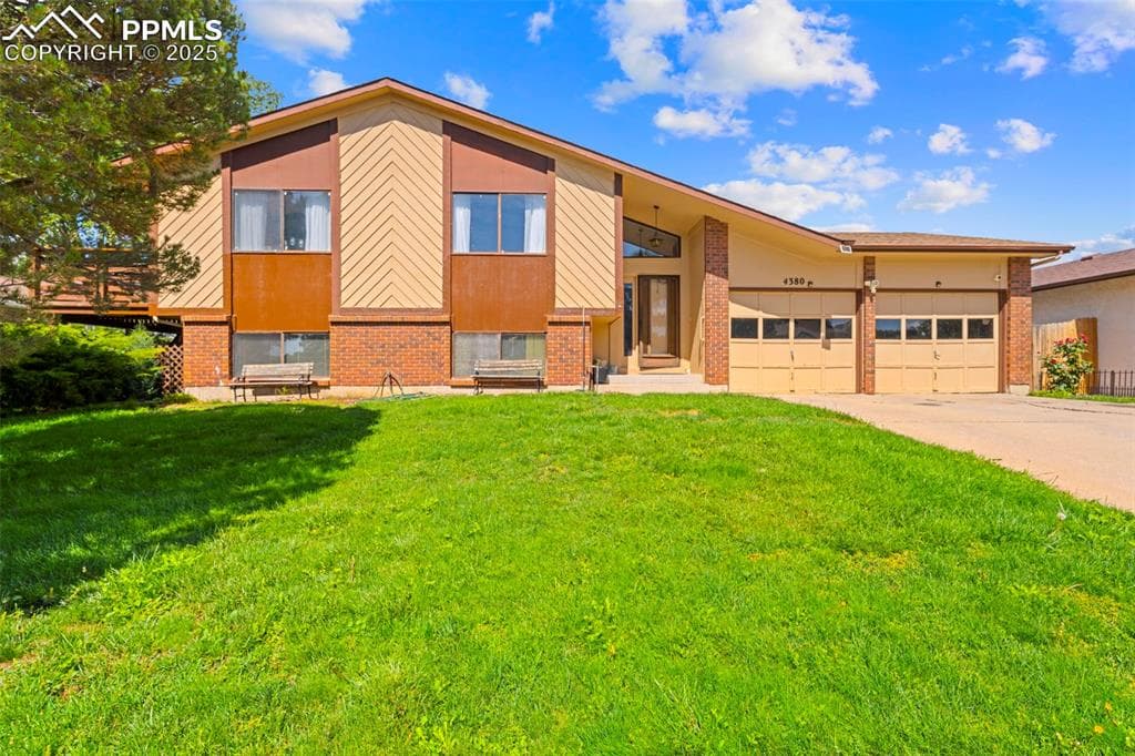 4380 Saddlewood Dr — photo 1