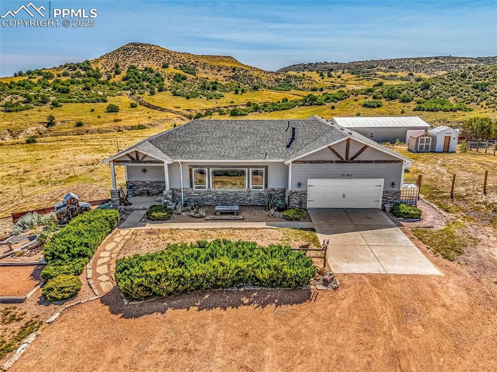 10380 Coyote Ln — photo 1