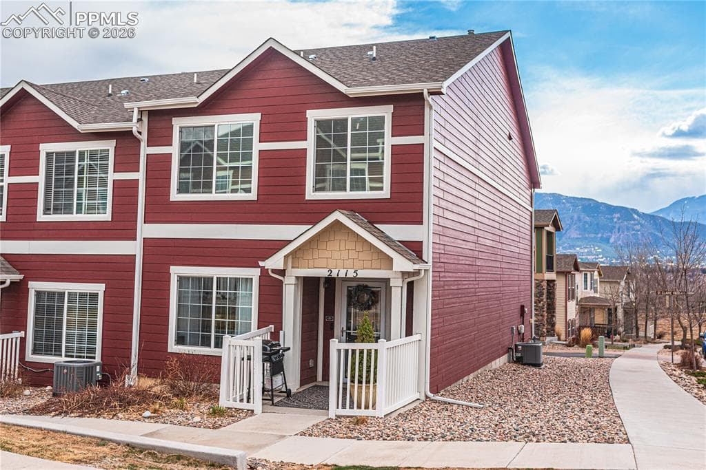 2115 ST CLAIRE PARK ALLEY - Photo 1