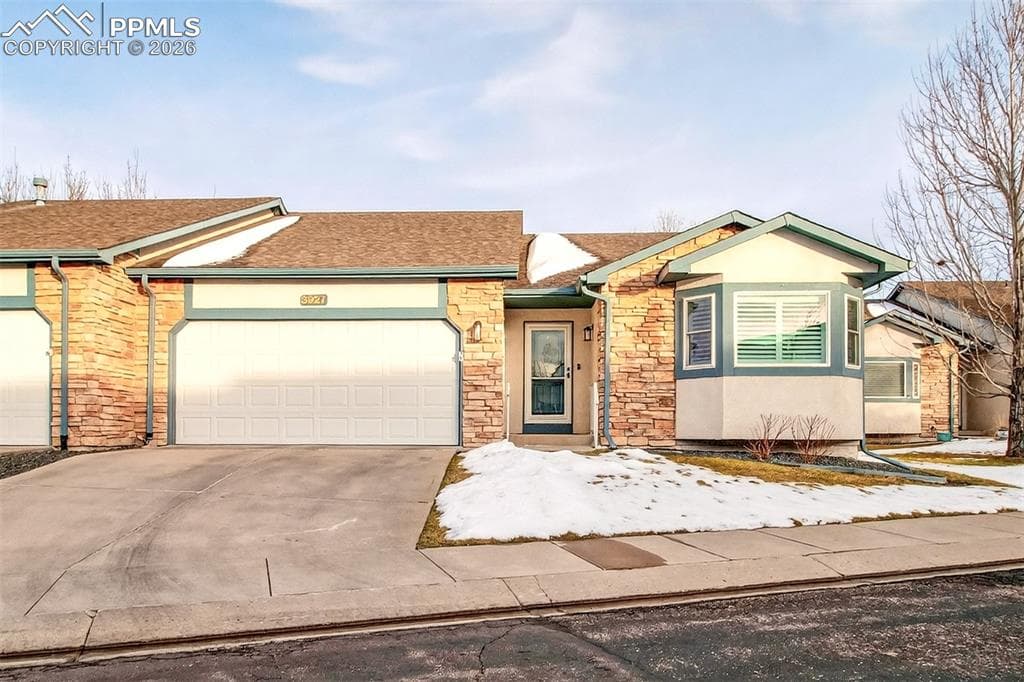 3927 Coral Point — photo 1