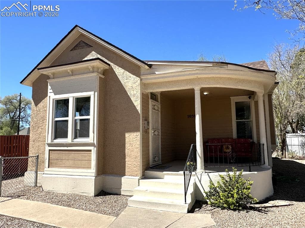 1039 Carteret Ave — photo 1