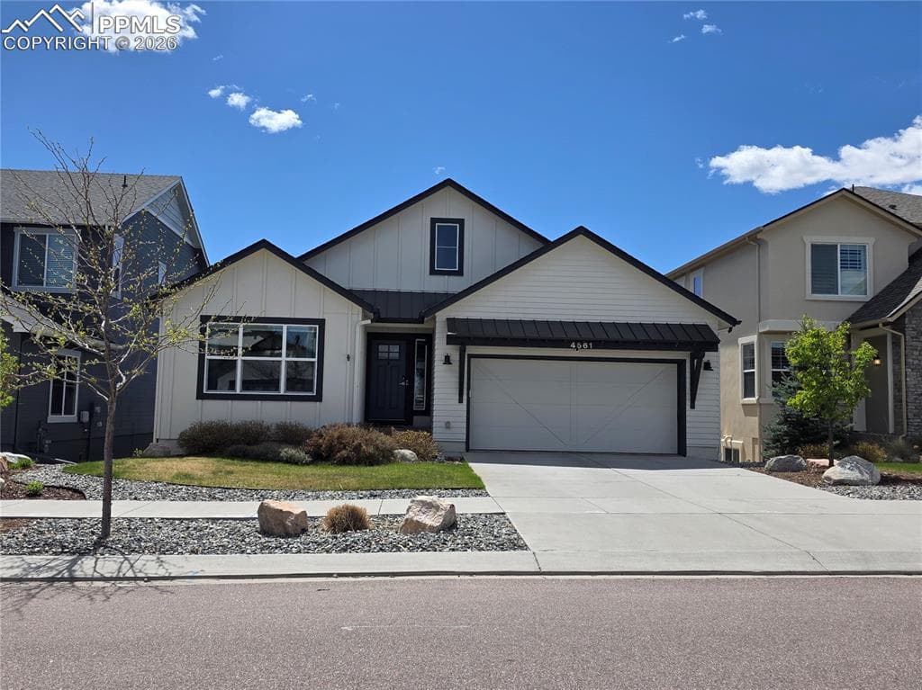 4561 Hanging Lake Circle — photo 1