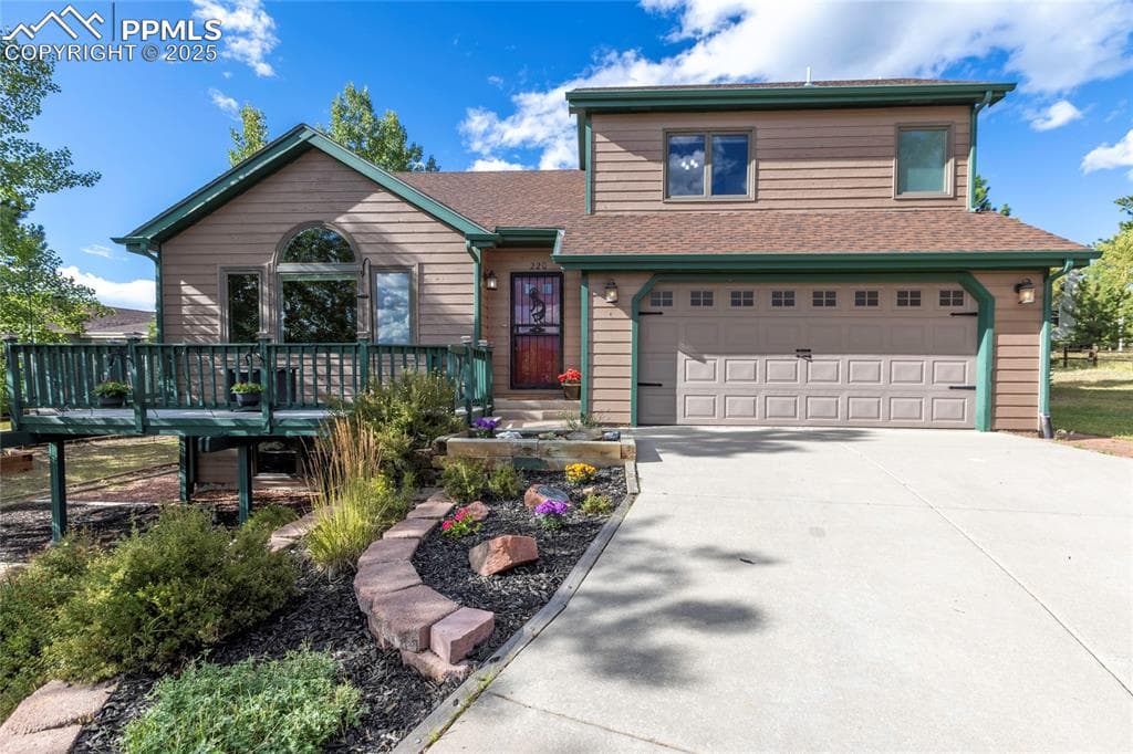 220 Crestwood Dr — photo 1
