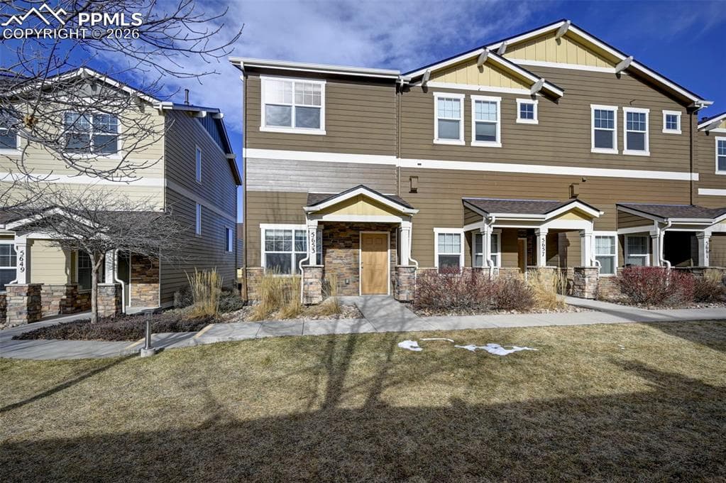 5653 Saint Patrick View — photo 1
