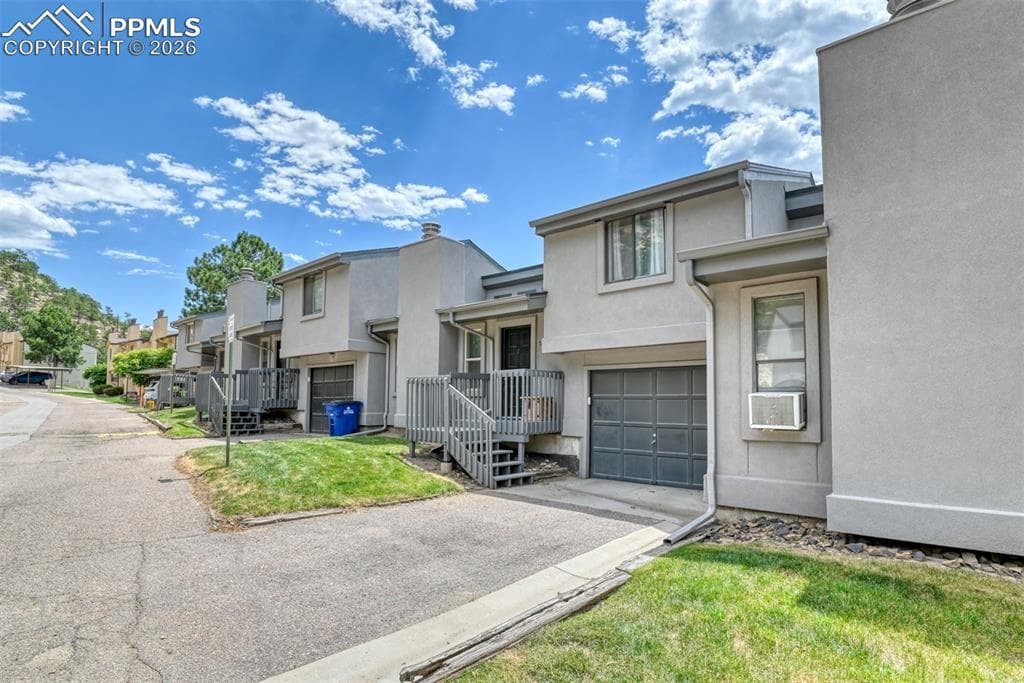 1420 Territory Trail — photo 1