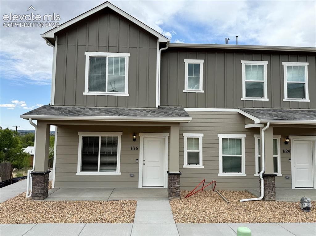 1116 Babette Heights — photo 1
