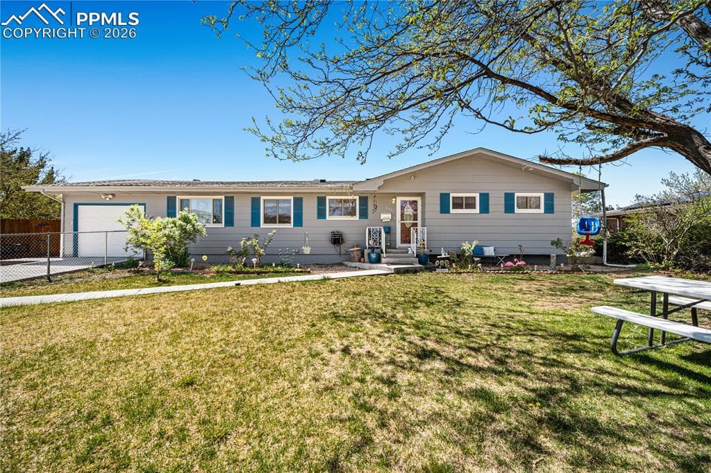 4011 Valley Dr — photo 1