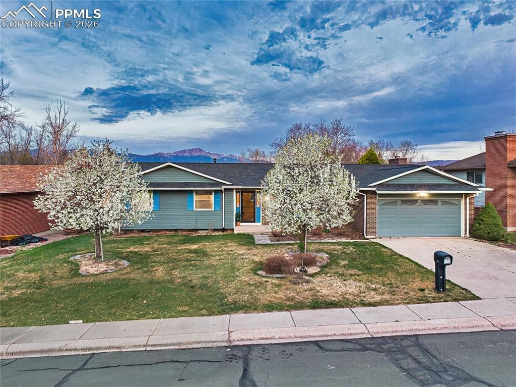 2210 Greenwich Circle — photo 1