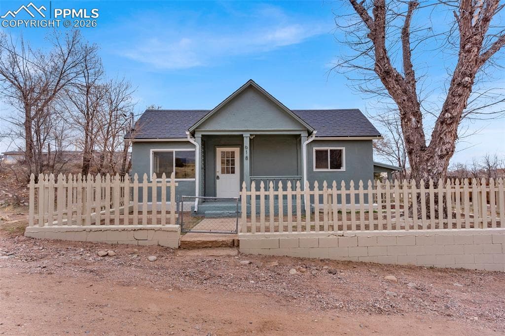618 Galena St — photo 1