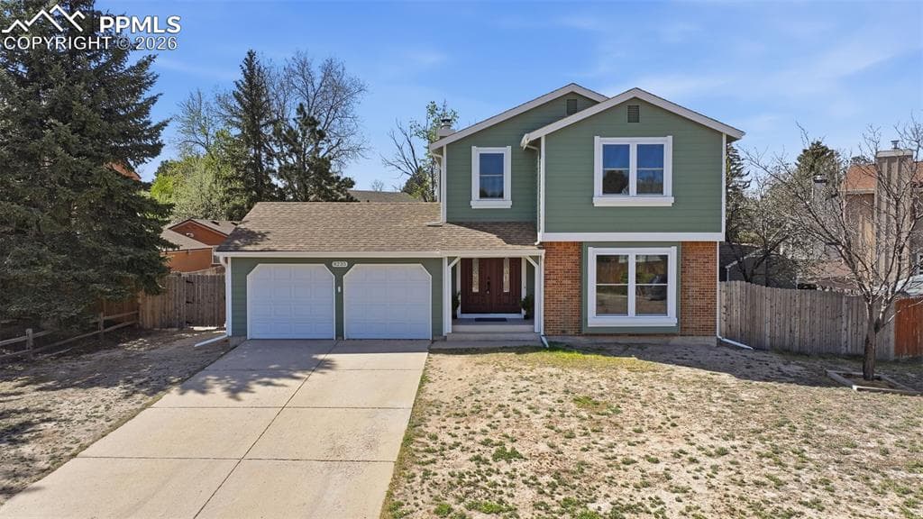 8235 Avens Circle — photo 1