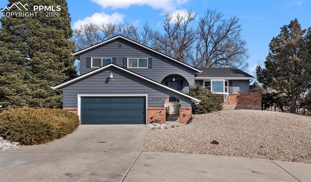 3204 VALLEY HI AVE - Photo 1