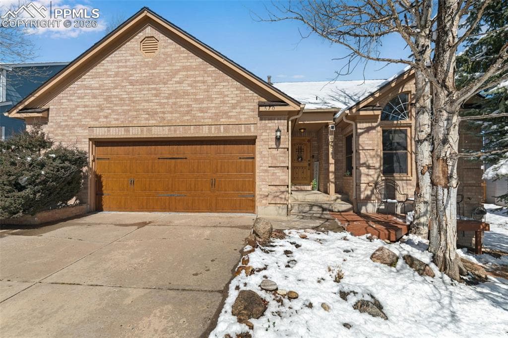 670 Fernglen Ct — photo 1