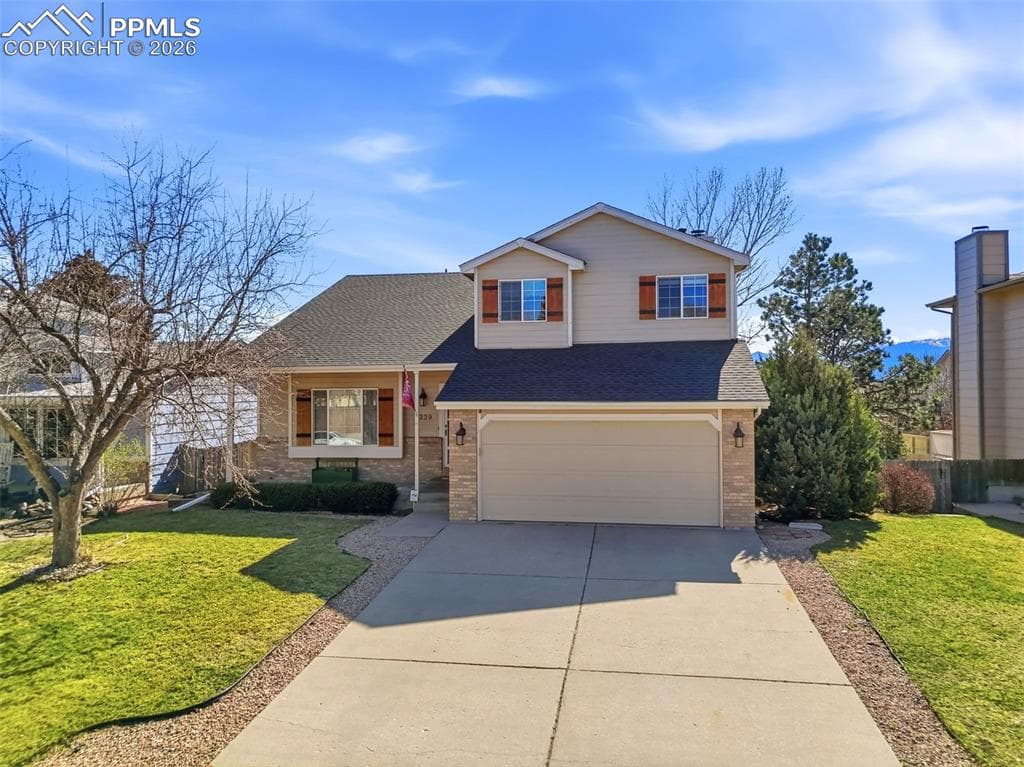 4239 SAUNTER DR - Photo 1