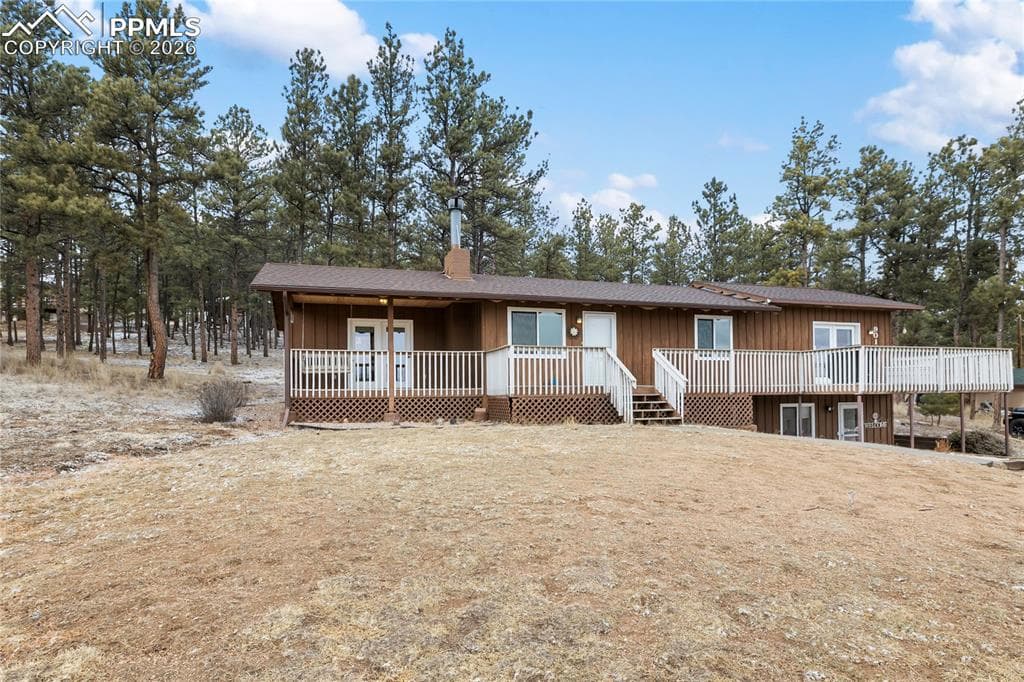 901 Wilson Dr — photo 1