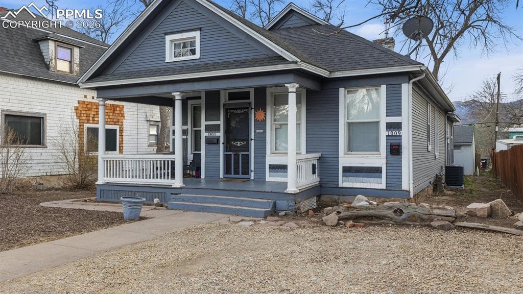 1011 W Pikes Peak Ave — photo 1