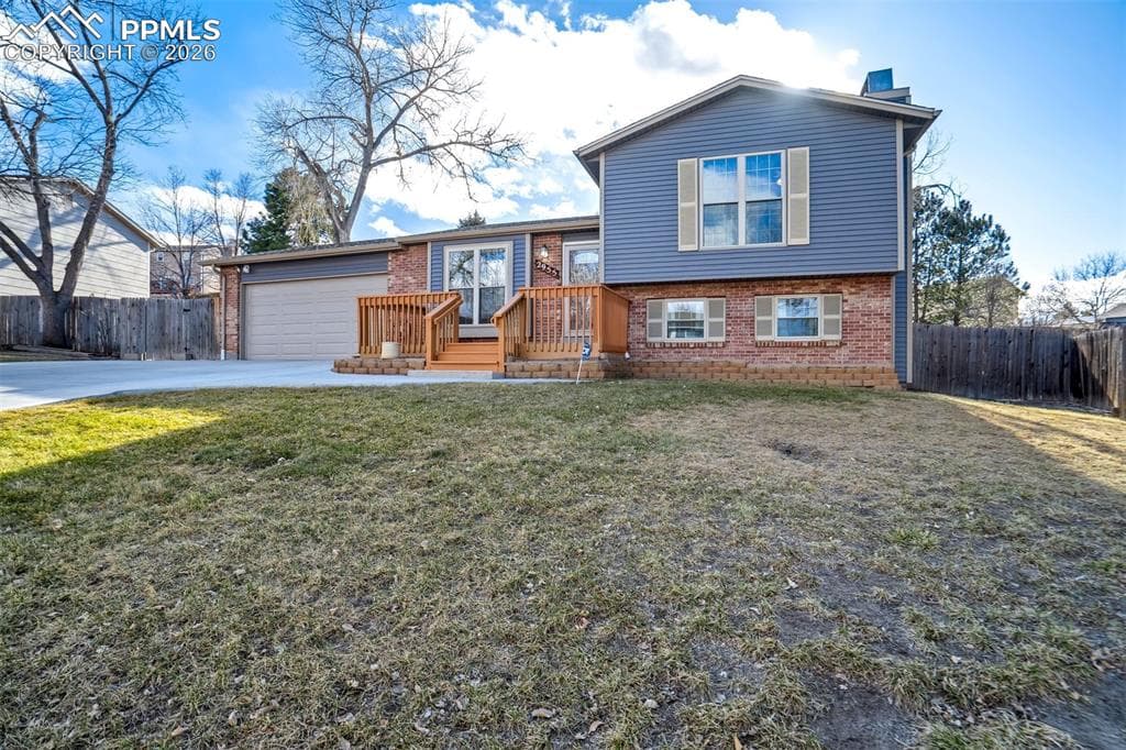 2955 REUBEN DR - Photo 1