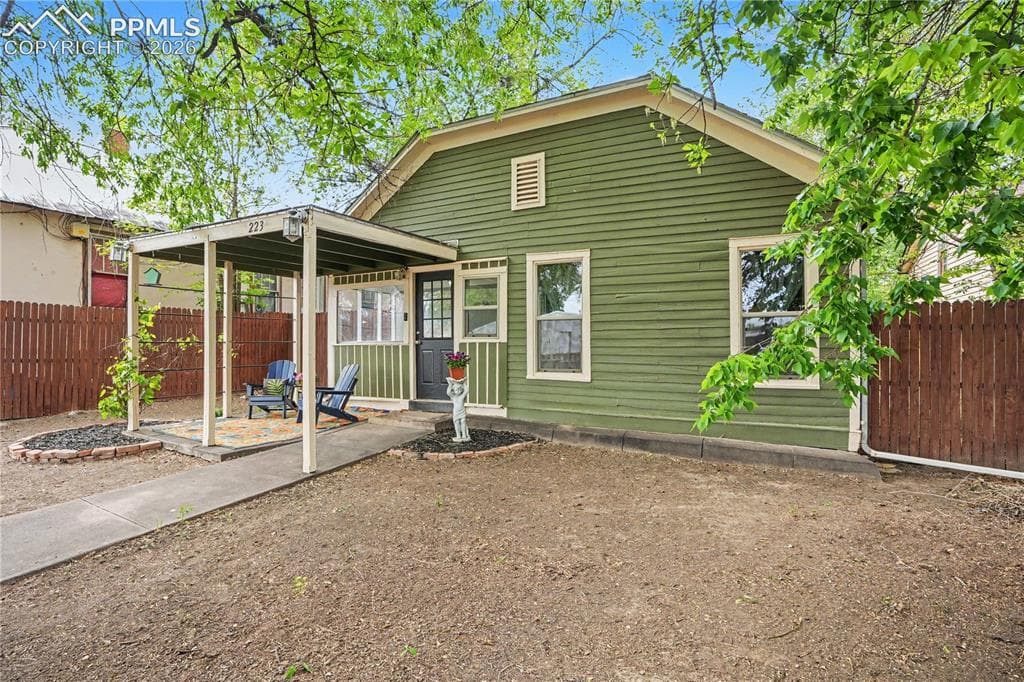 223 Macon Ave — photo 1