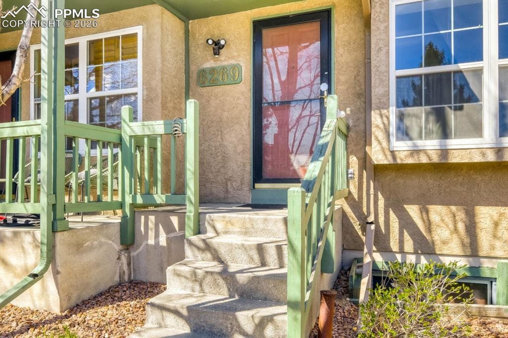 6269 COLONY CIRCLE - Photo 1