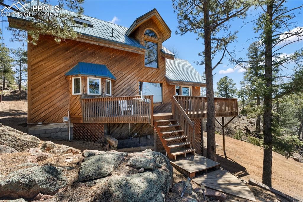 256 Elkhorn Rd — photo 1
