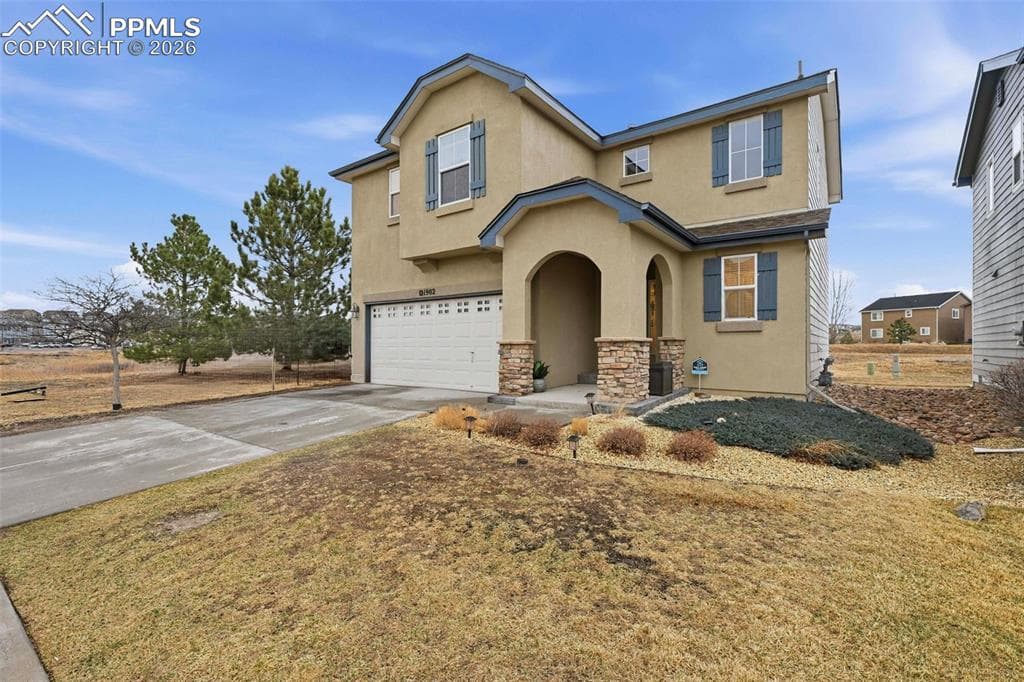 1902 Wildwood Pass Dr — photo 1