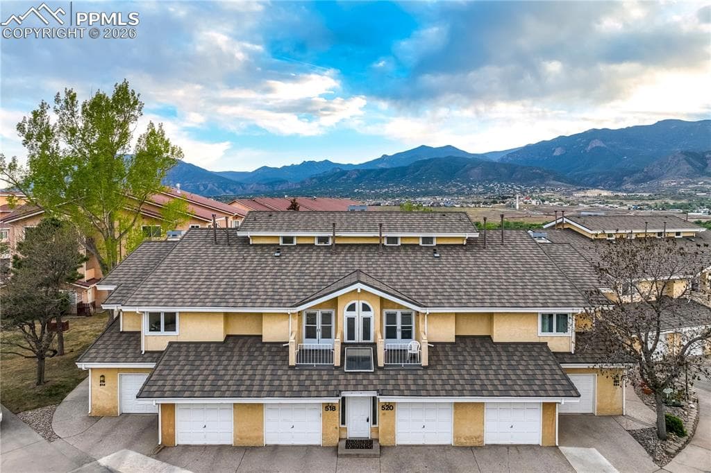 518 Observatory Dr — photo 1