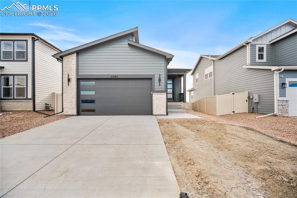5385 Sidewinder Dr — photo 1