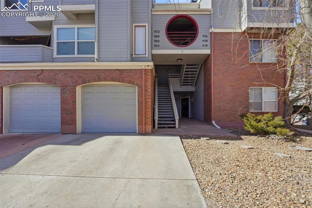 960 Acapulco Ct — photo 1