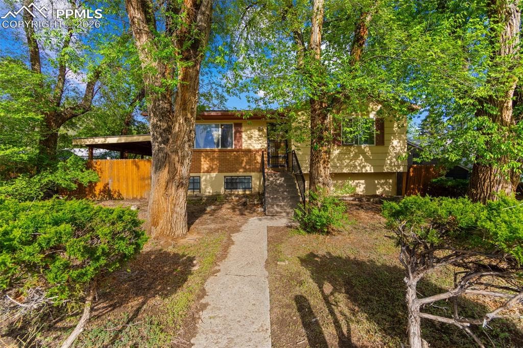 717 S Cedar St — photo 1