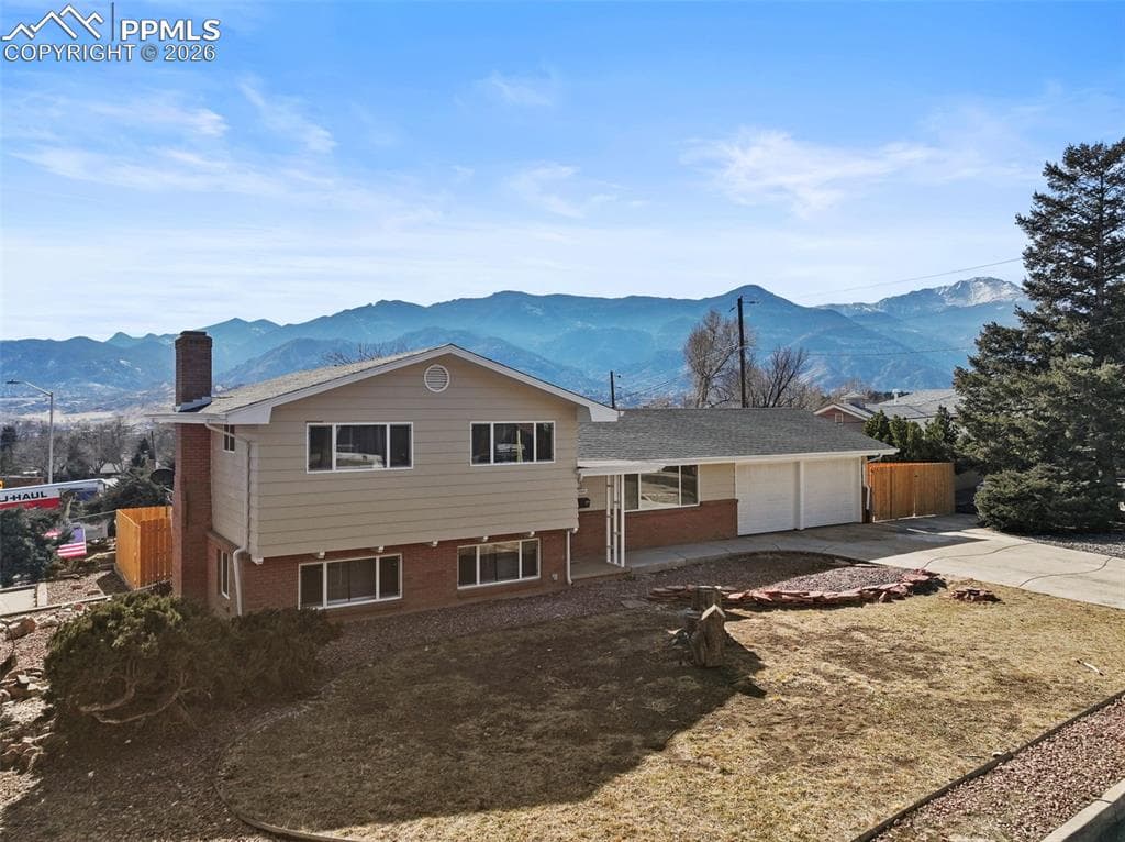 2905 Garden Hill Dr — photo 1