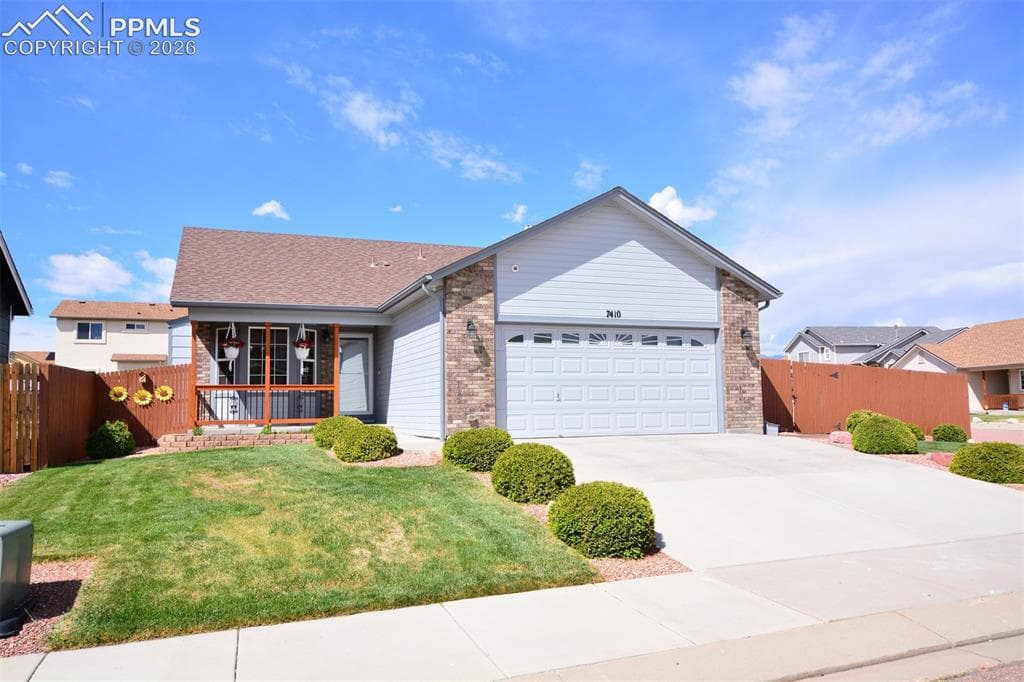 7410 Sun Prairie Dr — photo 1