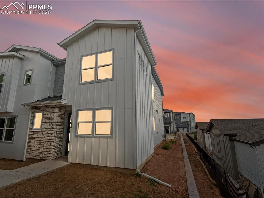 3351 Drumlin Grove — photo 1