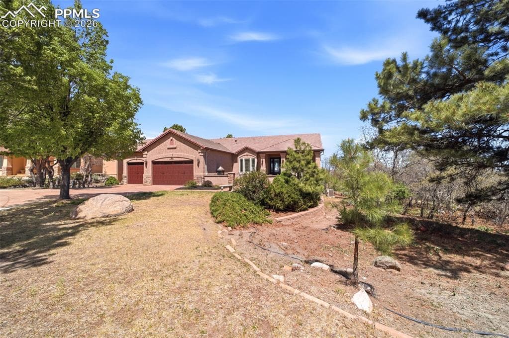 6085 Hardwick Dr — photo 1