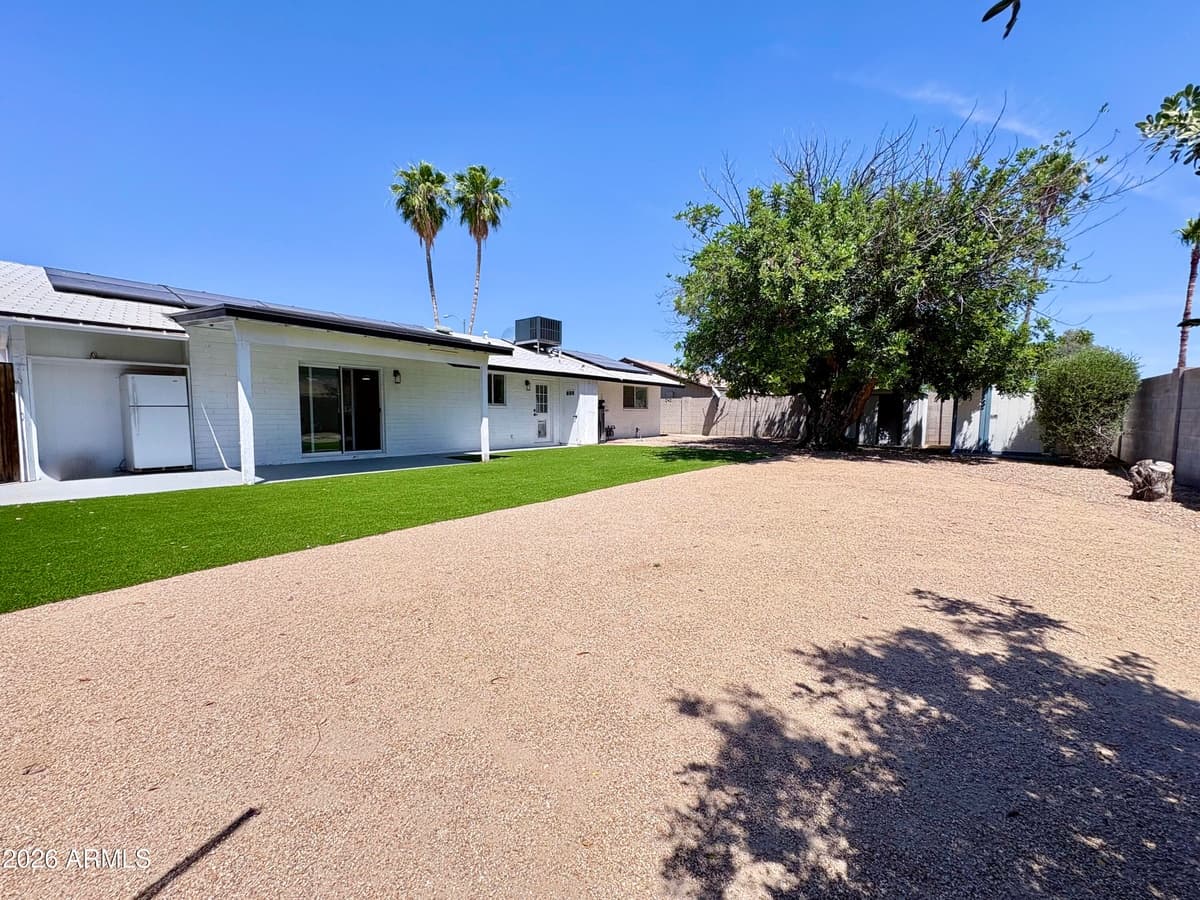 2213 E Janice Way — photo 28