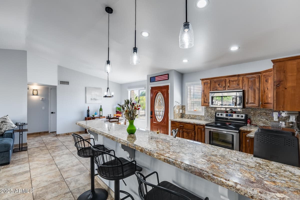 5816 E Acoma Dr — photo 2