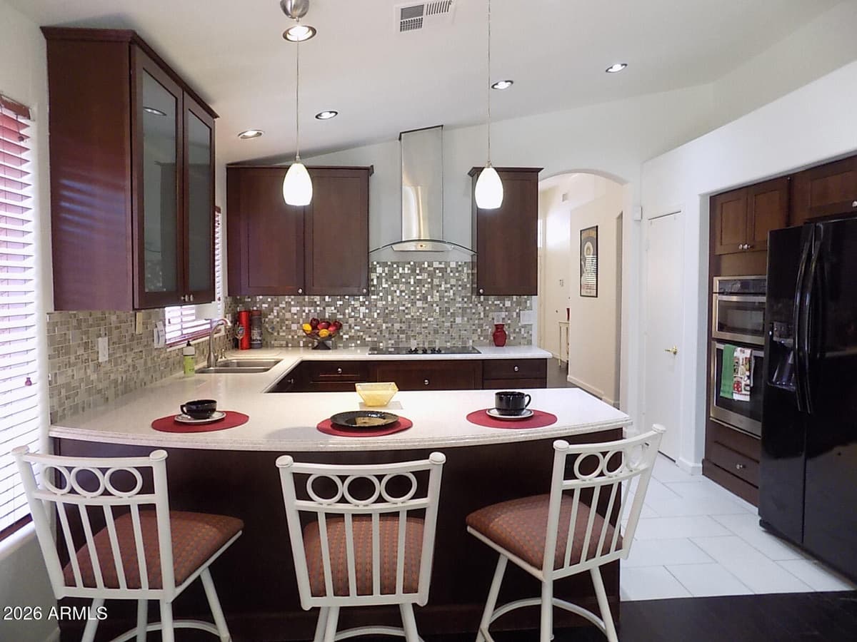 5961 W Saragosa Ct — photo 2