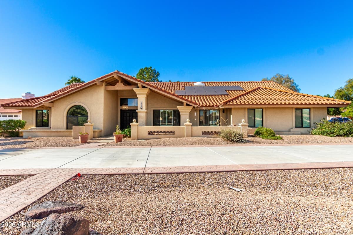 18008 N 75th Ave — photo 2