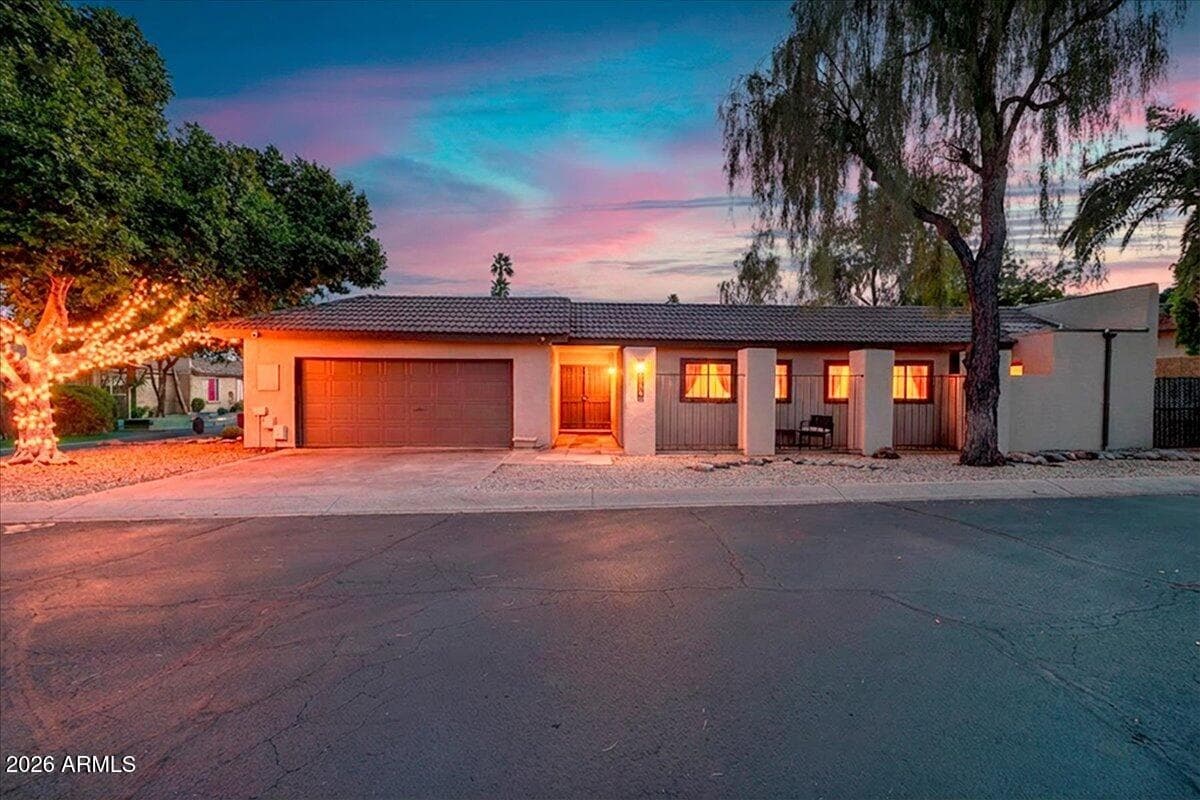 7803 E Mackenzie Dr — photo 1