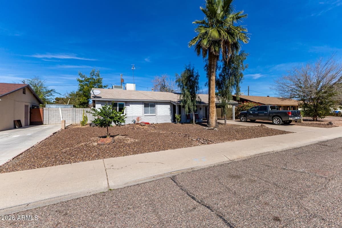 3474 E Delcoa Dr — photo 2