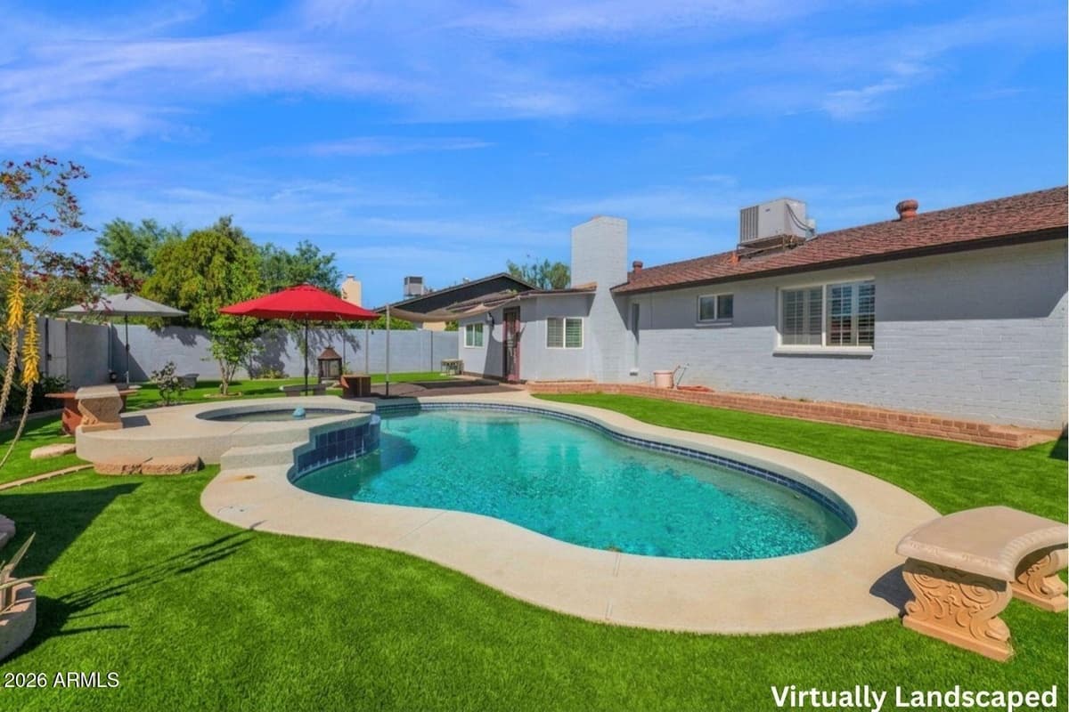 2103 W Palomino Dr — photo 1