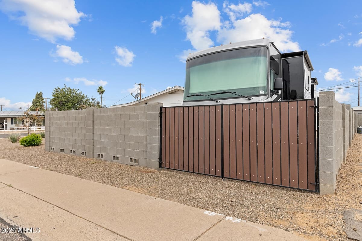 5502 E Butte St — photo 22