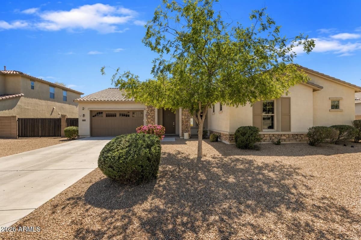 2827 E Muirfield St — photo 1