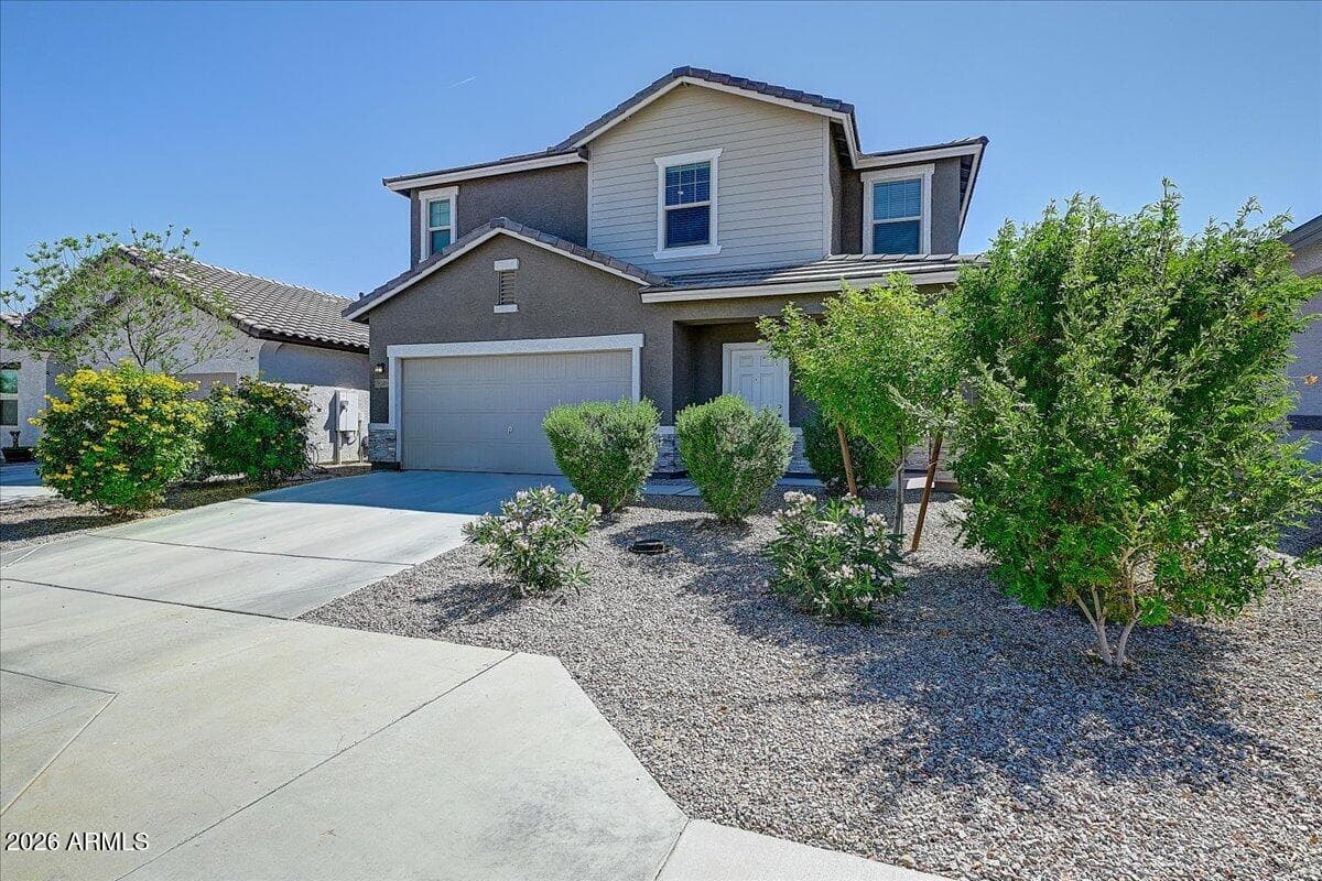 19349 W Coolidge St — photo 2
