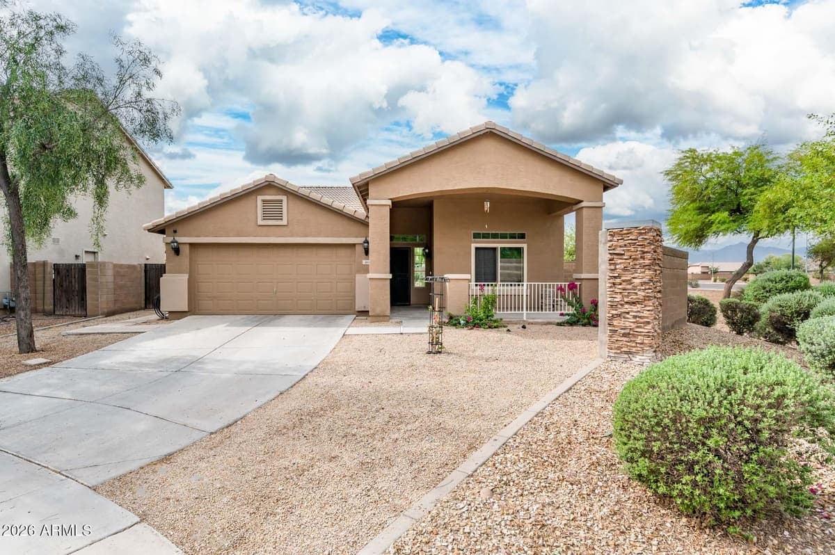 5045 W Nancy Ln — photo 1