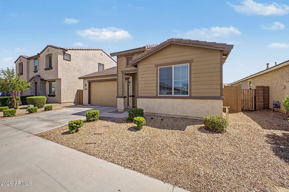 10861 W Fillmore St — photo 1