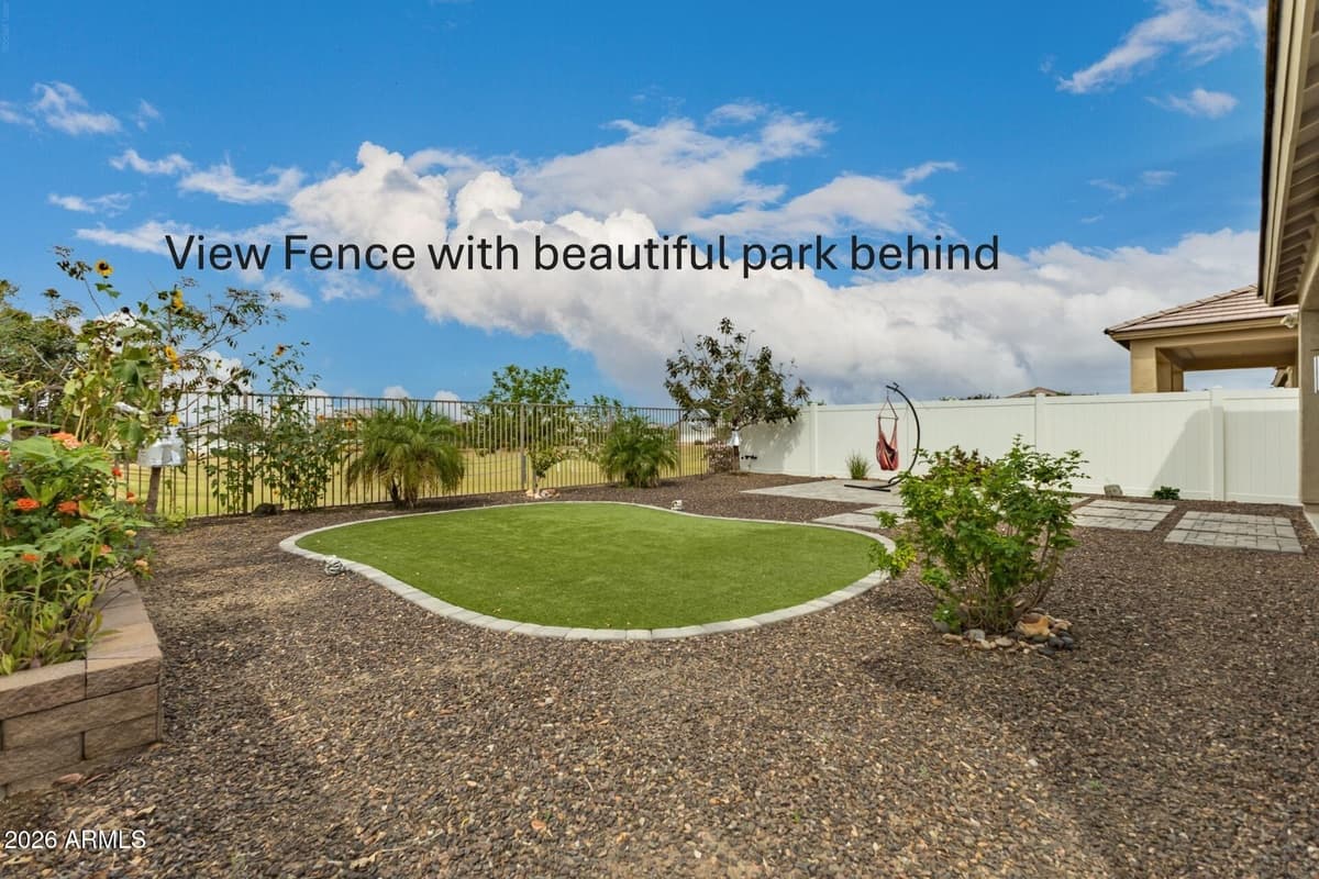 2430 E Alta Vista Rd — photo 2