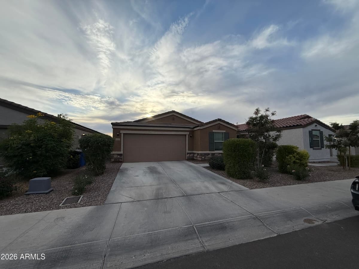 5838 S 23rd Dr — photo 1