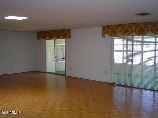 10001 W Peoria Ave — photo 2