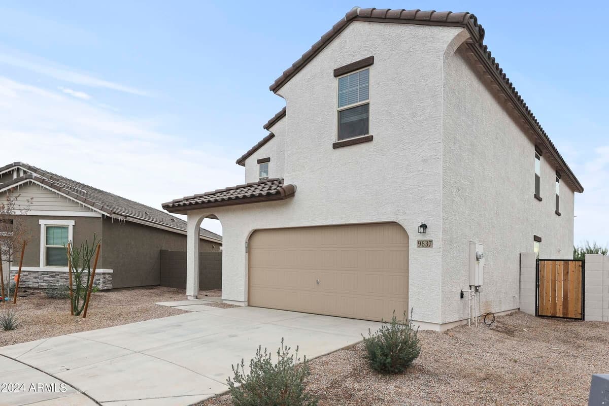 9637 W Agora Ln — photo 2