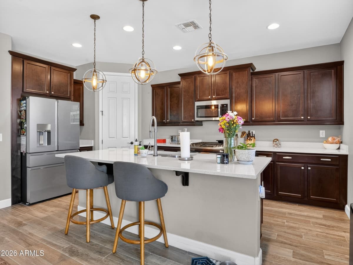 3326 W Donner Dr — photo 2