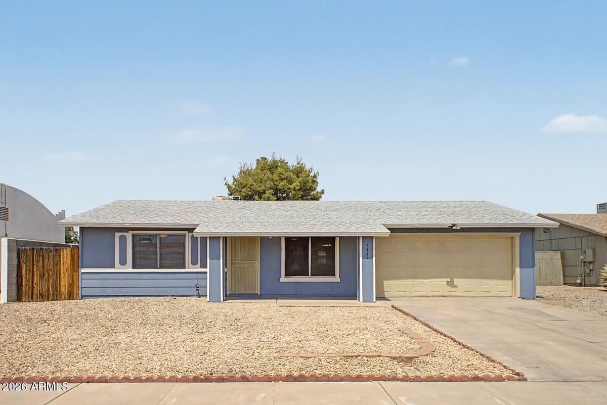 5222 W Altadena Ave — photo 1